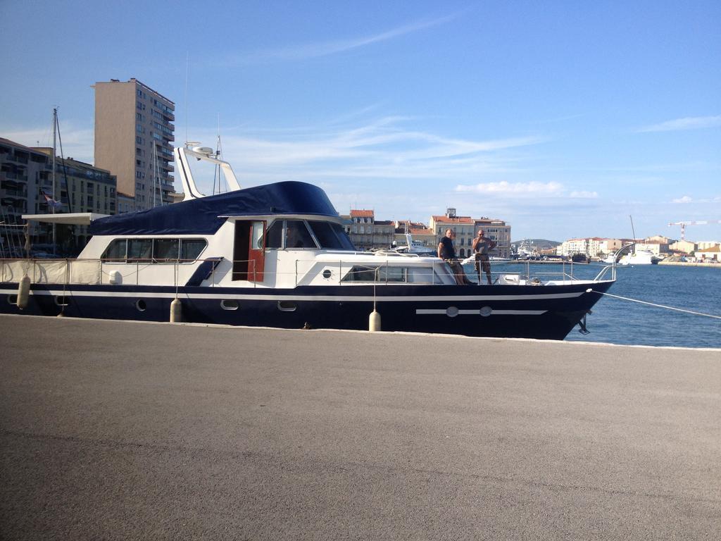 Hotel Yacht bateau moteur Benetti 19m Sète Exterior foto